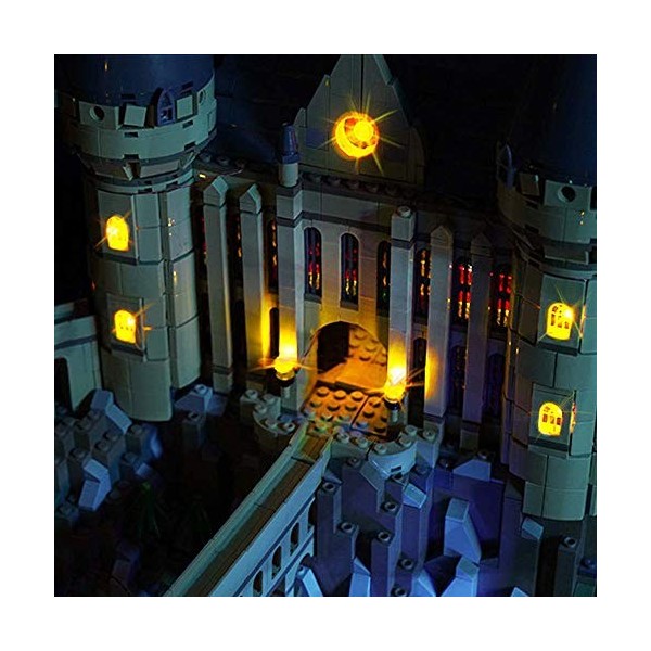 TZH Kit Déclairage LED pour Le Château De Poudlard Lego 71043, Ensemble Déclairage De Blocs De Construction Télécommandés, 