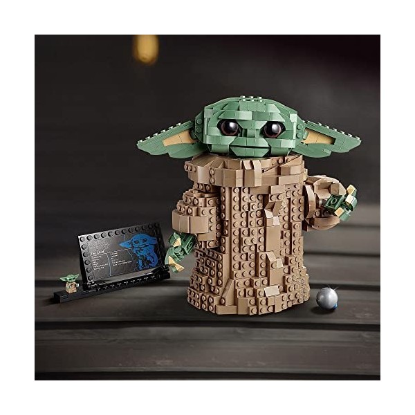 LEGO 75318 Star Wars L’Enfant: Kit de Construction de Bébé Yoda, pour Fans du Mandalorien, Collection et Décoration, Idée Cad