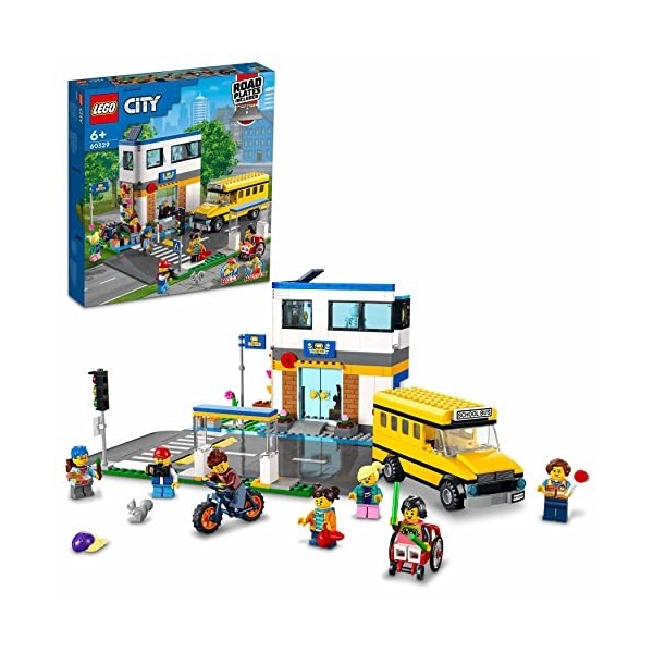 LEGO 60329 City Une Journée dÉcole, Jouet de Construction Bus, 2 Classes et Plaques de Route, Set pour Enfants 6 Ans