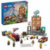 LEGO 60321 City Fire La Brigade Pompiers, Jeu de Construction avec Minifigurines, Jouet Camion, Moto et Remorque, pour Garçon