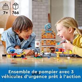 LEGO 60321 City Fire La Brigade Pompiers, Jeu de Construction avec Minifigurines, Jouet Camion, Moto et Remorque, pour Garçon