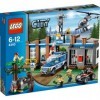 LEGO City - 4440 - Jeu de Construction - Le Poste de Police en Forêt