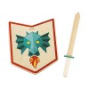 Janod - Set Chevalier Dragon - Bouclier et Épée en Bois - Jouet dimitation - Jeu de Plein Air - Jeu Educatif Imagination et 