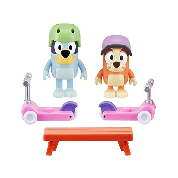 Bluey Scooter Fun Play Set: Bluey and Bingo Articulated 6cm Action Figures with 2 Scooters, 2 Helmets and Bench Official Coll