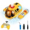 Kizeefun Bateau à Moteur télécommandé pour Enfants, 2,4 GHz Double hélice Bateaux RC étanches avec pulvérisation, lumière et 