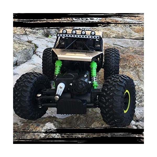 Voitures télécommandées Jouet pour enfants haute vitesse 36 km / h 4 roues motrices Monster Truck Camion 2,4 GHz rechargeable