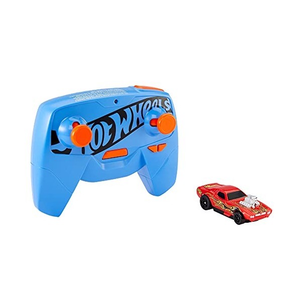 Hot Wheels RC voiture télécommandée Rodger Dodger échelle 1:64 compatible avec les circuits et pistes orange, jouet pour enfa