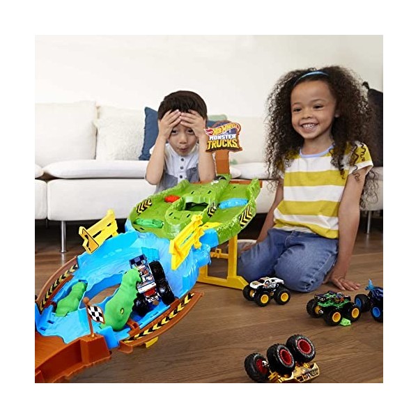 Hot Wheels Monster Trucks Course Démolition Cofret avec Monster Trucks Bigfoot et Gunkster pour des duels acharnés, jouet pou