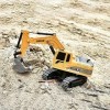 Eeneme Excavateur de contrôle à distance Toy RC 1:24 Digger Chain Construction Vehicles RC Trucks Toys Gift for Boys Girls Ki