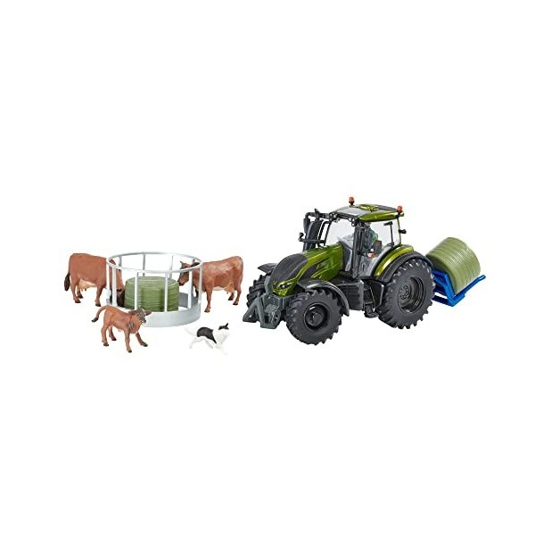 Britains 1:32 Coffret Tracteur Valtra 43324 Vert Olive avec Accessoires, Compatible avec Les Jouets à léchelle 1:32, pour Le